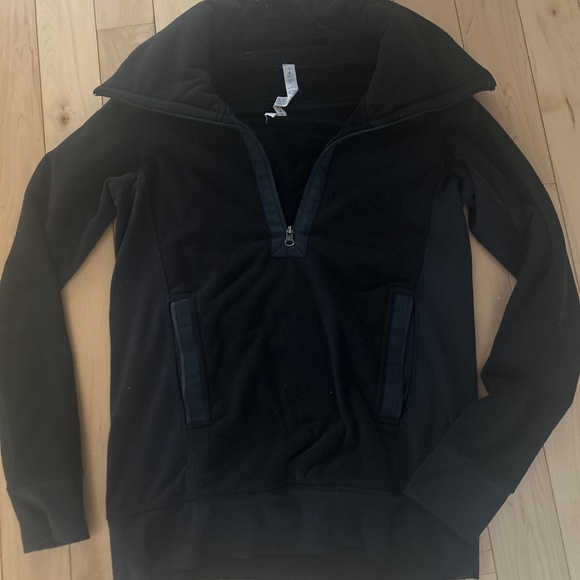 Lululemon half zip pullover - Picture 1 of 3